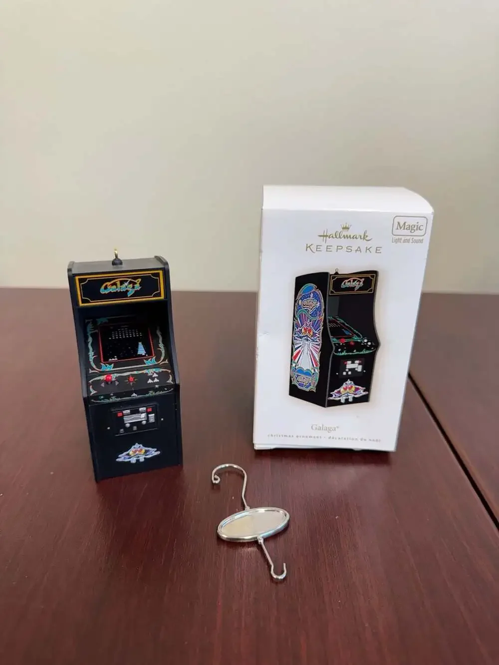 Working 2009 Hallmark Keepsake Galaga Magic Light and Sound Christmas Ornament